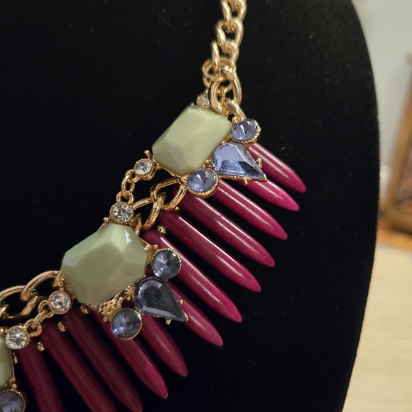 Elegant Gold and Pink Statement Necklace - Picture 3 of 5
